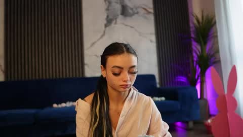 Ann online show from 04/06/26, 04:21