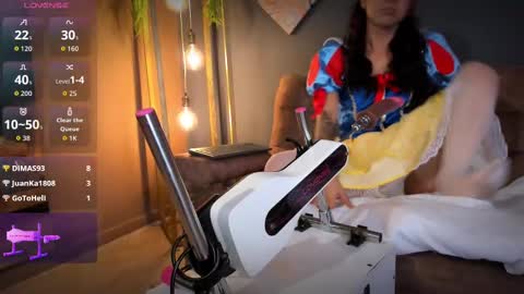 RACHEL online show from 10/31/25, 03:24