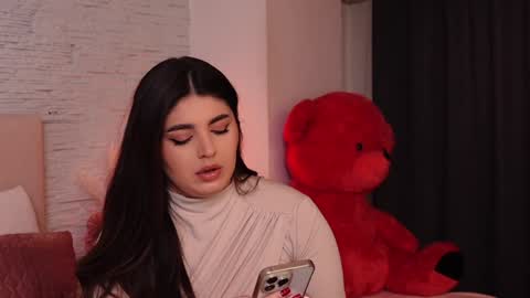 RachelSwaan online show from 12/16/24, 09:14