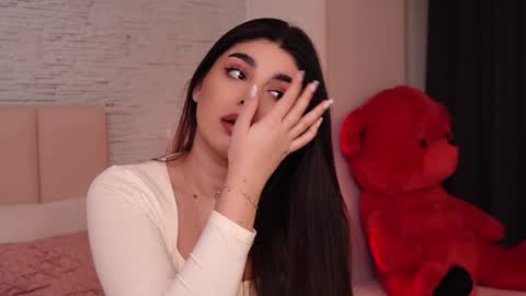 RachelSwaan online show from 01/23/25, 09:39