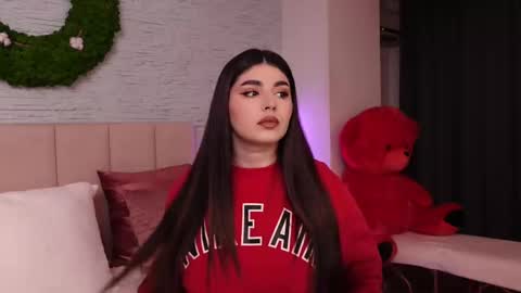 RachelSwaan online show from 02/12/25, 04:23