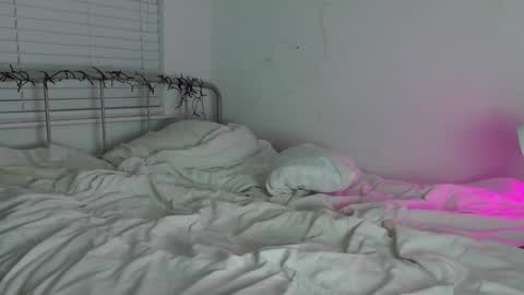 Rachel Yung online show from 12/24/24, 12:22