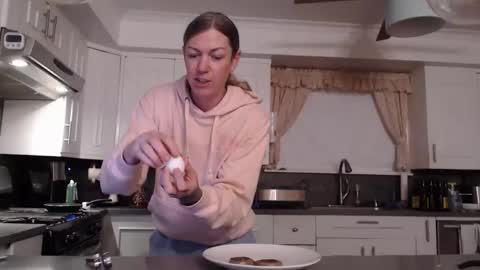 Racy Tracy online show from 01/06/26, 02:21