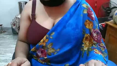 Radharani online show from 11/18/25, 09:52
