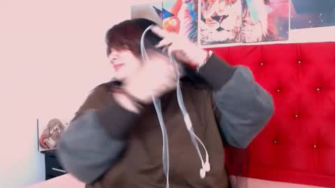 radiantgoddes online show from 11/23/25, 04:18