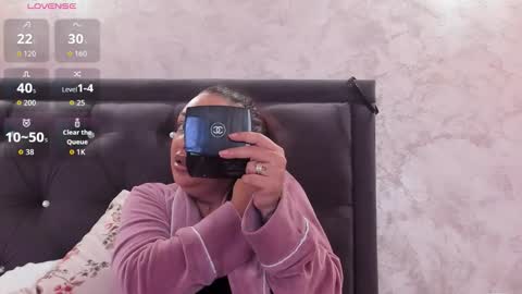 raelledarkstar online show from 11/26/25, 08:48