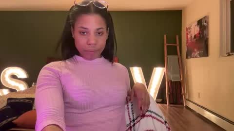 Snapshot of raewerks chatting on 01/12/25, 05:13 RaeWerks online show from 01/12/25, 05:13