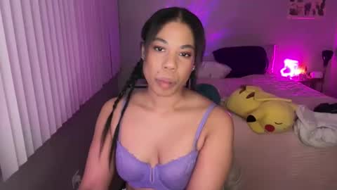 Snapshot of raewerks chatting on 10/17/25, 02:04 RaeWerks online show from 10/17/25, 02:04