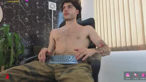 R A F A E L online show from 03/12/26, 08:59