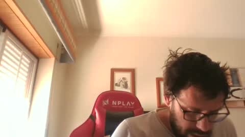 Snapshot of rafaelnunes1992 chatting on 04/04/26, 11:51 rafaelnunes1992 online show from 04/04/26, 11:51