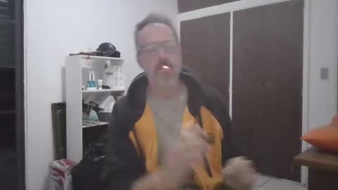 Snapshot of rafaelsel chatting on 10/19/25, 11:16 Big Uncle Jungle online show from 10/19/25, 11:16