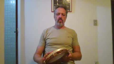 Snapshot of rafaelsel chatting on 11/26/25, 12:44 Big Uncle Jungle online show from 11/26/25, 12:44