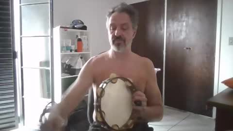 Snapshot of rafaelsel chatting on 12/02/25, 01:50 Big Uncle Jungle online show from 12/02/25, 01:50