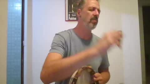 Snapshot of rafaelsel chatting on 12/19/25, 12:17 Big Uncle Jungle online show from 12/19/25, 12:17