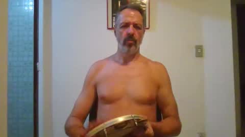 Snapshot of rafaelsel chatting on 12/21/25, 11:45 Big Uncle Jungle online show from 12/21/25, 11:45