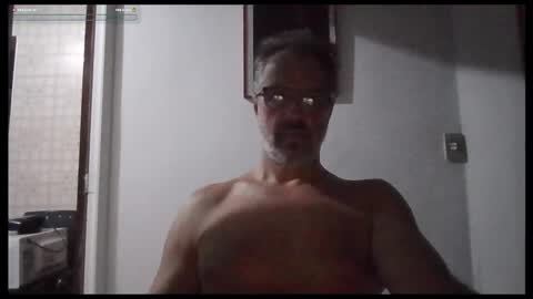 Snapshot of rafaelsel chatting on 02/13/26, 02:51 Big Uncle Jungle online show from 02/13/26, 02:51