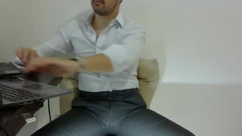 elenacam online show from 02/19/26, 09:27