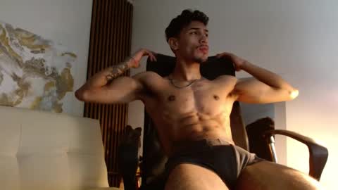 Snapshot of rafaelstone chatting on 01/25/25, 05:07 IG online show from 01/25/25, 05:07