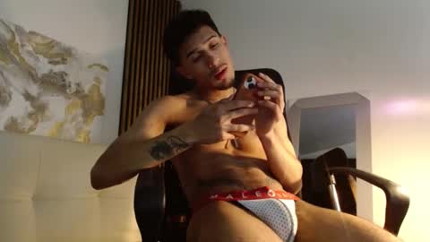 Snapshot of rafaelstone chatting on 02/15/25, 03:20 IG online show from 02/15/25, 03:20