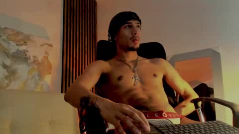 Snapshot of rafaelstone chatting on 02/23/25, 04:28 IG online show from 02/23/25, 04:28