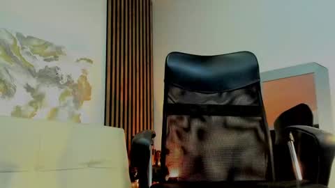 Snapshot of rafaelstone chatting on 02/23/25, 07:33 IG online show from 02/23/25, 07:33