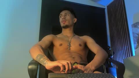 Snapshot of rafaelstone chatting on 03/07/25, 03:40 IG online show from 03/07/25, 03:40