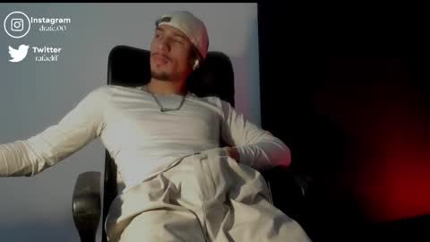 Snapshot of rafaelstone chatting on 09/30/25, 02:27 IG online show from 09/30/25, 02:27