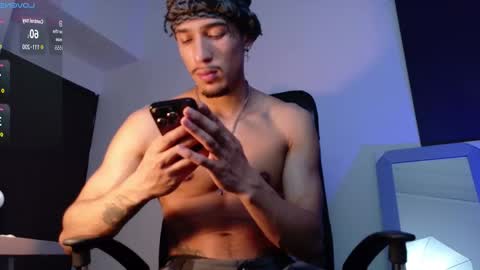 Snapshot of rafaelstone chatting on 11/29/25, 02:47 IG online show from 11/29/25, 02:47