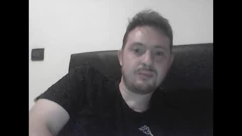 raffapelle49 online show from 05/18/26, 07:20