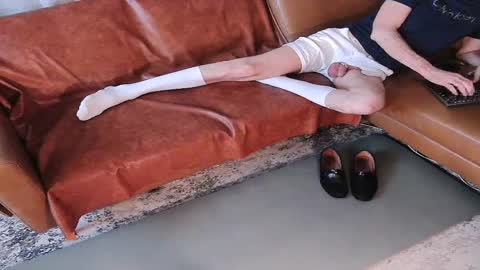 DressSock Shoe online show from 06/26/26, 05:12