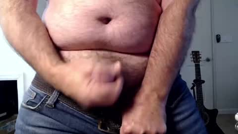 Snapshot of ragin_hardon001 chatting on 12/30/24, 05:02 Ray online show from 12/30/24, 05:02