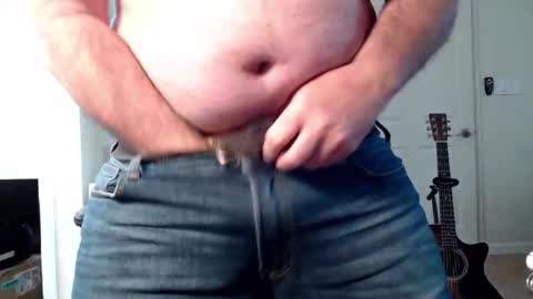 Snapshot of ragin_hardon001 chatting on 09/12/25, 12:05 Ray online show from 09/12/25, 12:05