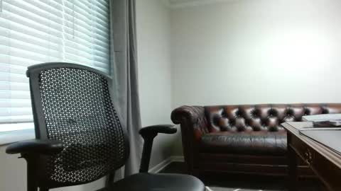 Snapshot of ragin_hardon001 chatting on 09/22/25, 06:21 Ray online show from 09/22/25, 06:21