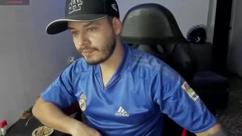 Snapshot of ragnar_lothbrok77 chatting on 11/09/25, 10:52 ragnar_lothbrok77 online show from 11/09/25, 10:52