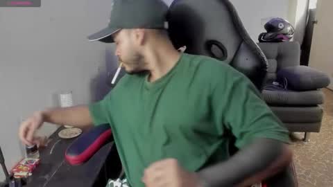 Snapshot of ragnar_lothbrok77 chatting on 02/15/26, 09:33 ragnar_lothbrok77 online show from 02/15/26, 09:33