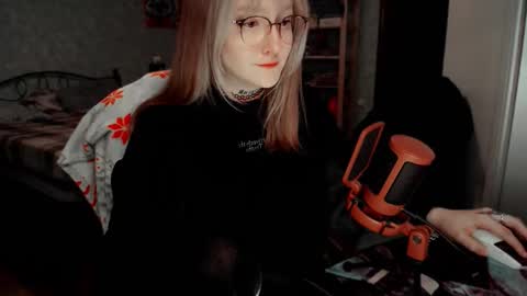 Kate online show from 03/25/26, 02:06