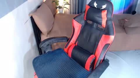 itsmeRailey online show from 11/16/25, 11:21