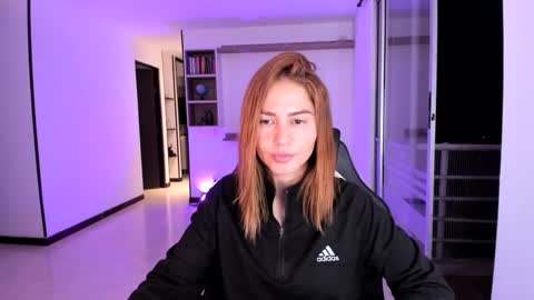 Jennyindependent model . online show from 03/06/25, 12:43