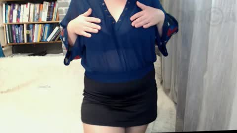 rainbowladyy online show from 09/16/25, 07:31