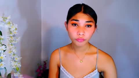 raindrizzle1706 online show from 11/19/25, 05:40