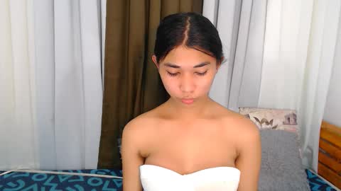 raindrizzle1706 online show from 02/15/26, 04:20