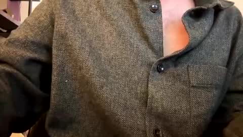 Snapshot of rainier1234 chatting on 12/31/24, 08:56 Alex online show from 12/31/24, 08:56