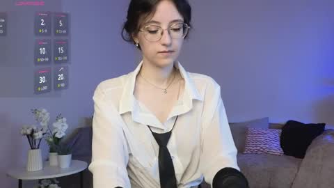 Snapshot of rainybella chatting on 05/15/26, 07:15 rainybella online show from 05/15/26, 07:15