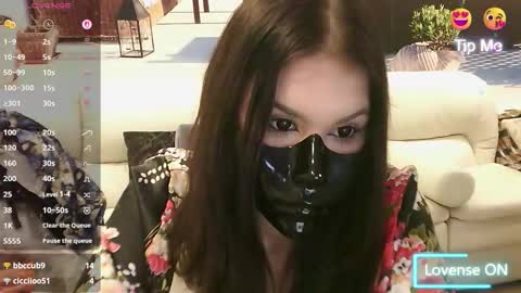 rainyvibe_ online show from 02/24/26, 09:24