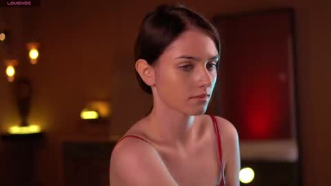 Snapshot of raisadoll chatting on 02/24/25, 11:43 Raisa online show from 02/24/25, 11:43