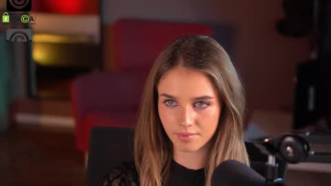 Snapshot of raisadoll chatting on 09/29/25, 06:13 Raisa online show from 09/29/25, 06:13