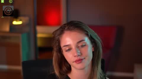 Snapshot of raisadoll chatting on 11/20/25, 07:13 Raisa online show from 11/20/25, 07:13