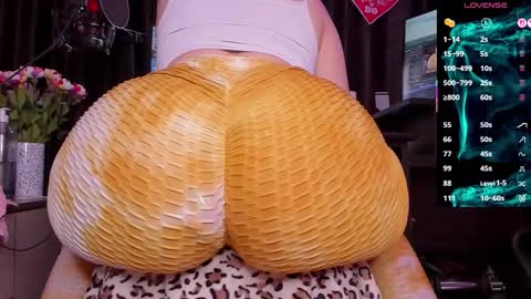 Laura online show from 03/20/26, 04:28