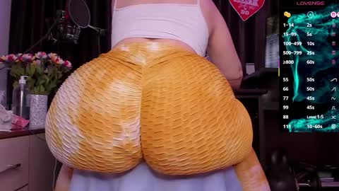 Laura online show from 03/27/26, 03:56