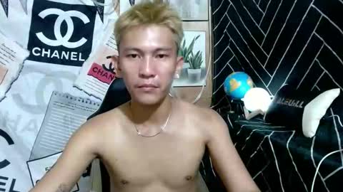 ralfhuge24 online show from 10/03/25, 09:39